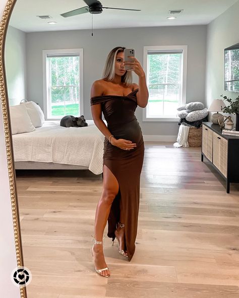 Dressy Maternity Dresses, Black Tie Wedding Guest Dress Maternity, Maternity Event Dress, Maternity Dresses For Wedding Guest Fall, Fall Wedding Guest Maternity Dress, Party Dress Pregnant, Fancy Pregnancy Dresses, Formal Wedding Guest Dress Pregnant, Black Tie Wedding Guest Dress Pregnant