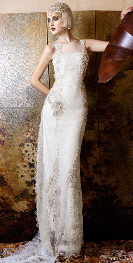 Yolan Cris wedding dress 2013 Italia Jeweled Bridal Gown. I love Yolan Cris. Sadly, everything is 4000 and up. Yolan Cris Wedding Dress, Wedding Dress 2013, Vestidos Vintage, Moda Vintage, Vintage Bridal, Gorgeous Gowns, Beautiful Wedding Dresses, Mode Vintage, Wedding Dresses Vintage