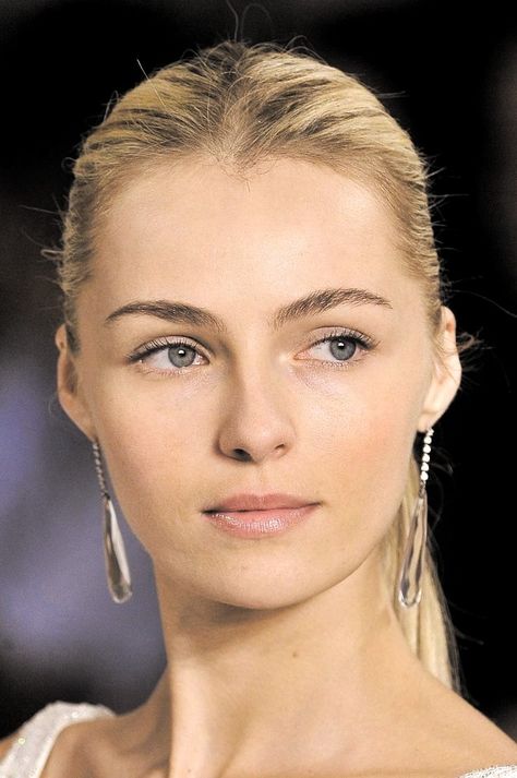 Model: Valentina Zelyaeva; pinner: George Pin Grace Blackthorn, Tamsin Egerton, Valentina Zelyaeva, Bregje Heinen, Small Lips, Gorgeous Skin, Happy Skin, Fresh Face, Cate Blanchett