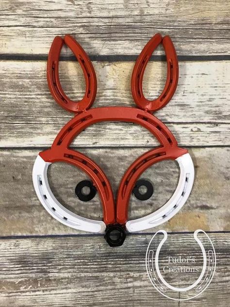 Farmhouse Yard, Horseshoe Crafts Projects, Welding Crafts, Horseshoe Projects, Horseshoe Decor, Horseshoe Crafts, Fox Face, Welding Art Projects, Art Forest