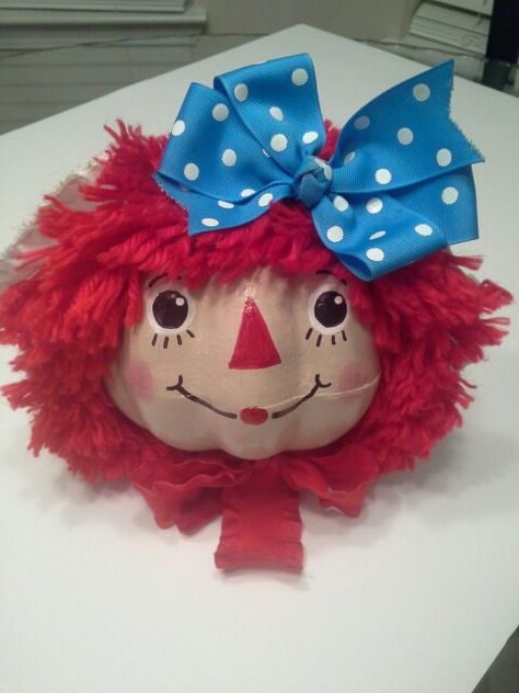 Raggedy Ann Pumpkin, Raggedy Ann Pumpkin Painting, Gnome Pumpkin Decorating, Pumpkins Designs, Designer Pumpkins, Easy Pumpkin Decorating, Halloween Carving, Pumpkins Ideas, Pumpkin People