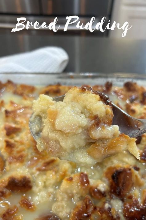 yummy old fashioned bread pudding with a white chocolate glaze Toasted Coconut Pecan Bread Pudding, Bread Pudding With Evaporated Milk, Gooey Bread Pudding, Biscuit Pudding Recipe Video, Bread Pudding Recipe Easy Simple, Southern Bread Pudding Recipe, Recipe For Bread Pudding, Homemade Bread Pudding, Bread Pudding Recipe Easy