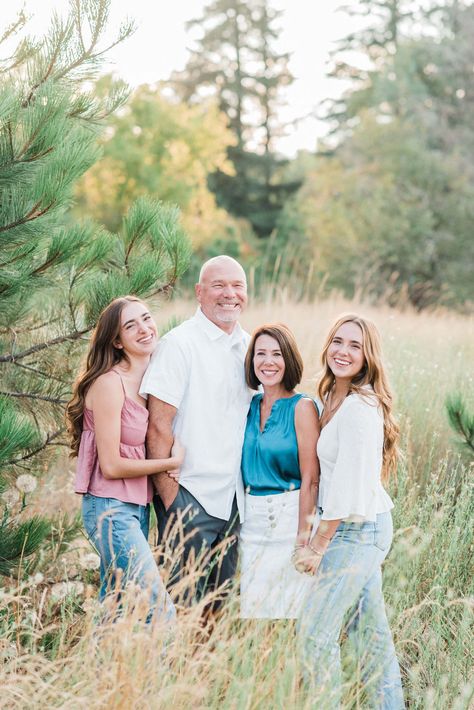 Older Family Photography, Older Family Photos, Adult Sibling Photography, Adult Family Photography, Adult Family Poses, Roy Family, Adult Family Photos, Family Session Poses, Sibling Photo Shoots