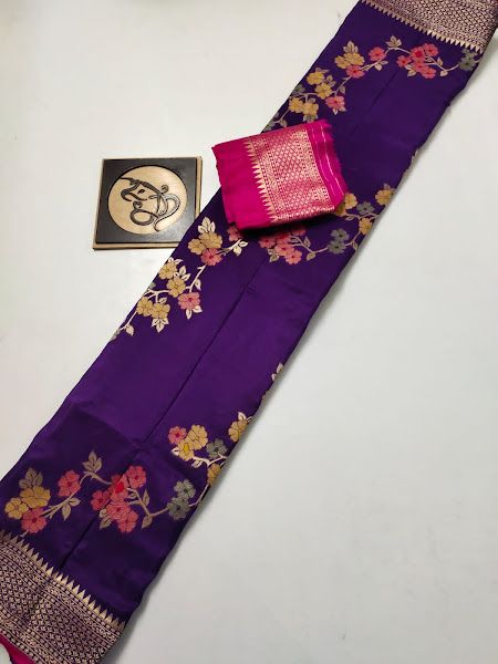 Benaras moonga meenakari sarees Desiner Sarees, Meenakari Saree, Georgette Silk Saree, Peach Saree, Cotton Saree Blouse, Blouse Ideas, Saree Floral, Floral Saree, Lace Saree