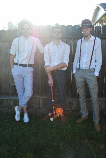 Men's garden party style | typeandstyle.blogspot.com Bridgerton Outfit Ideas Men, Mens Tea Party Attire, Garden Party Attire For Men, Garden Wedding Outfit Men, Tea Party Outfit Men, Garden Party Outfit Men, Garden Wedding Outfit, Baking Photoshoot, Posh Garden