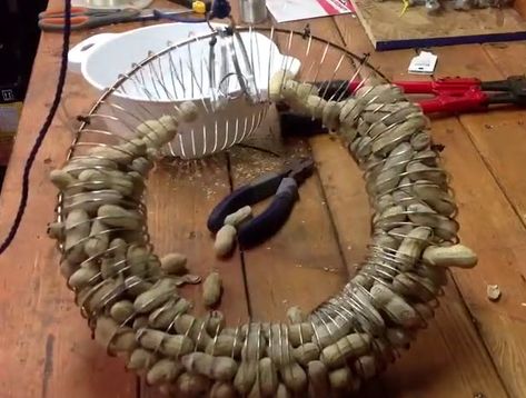 Diy Slinky, Bird Seed Wreath Recipe, Squirrel Feeder Diy, Backyard Birds Feeders, Bird Suet, Squirrel Feeders, Squirrel Feeder, Bird Care, Diy Wooden Projects