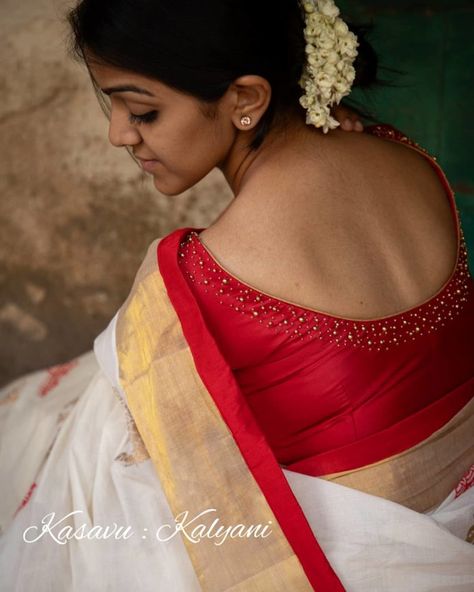 This Brand Sells Stunning Kerala Style Sarees Now • Keep Me Stylish Sari Blouse Design, Kerala Dress, Kerala Saree Blouse, Kerala Saree Blouse Designs, Silk Saree Blouse Designs Patterns, Blouse Works, Cotton Blouse Design, Pattu Saree Blouse Designs, Saree Blouse Neck Designs