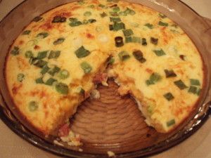 Gluten-free Ham and Cheddar Not-So-Impossible Pie Impossible Pie Bisquick, Gluten Free Bisquick Recipes, Bisquick Inspired Recipes, Gluten Free Ham, Gluten Free Bisquick, Easy Supper Recipes, Breakfast Pie, Impossible Pie, Chopped Ham