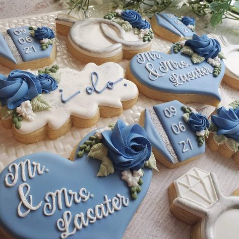 Wedding Shower Cookies, Cookies Light, Bridal Cookies, Bridal Shower Cookies, Blue Bridal Shower, Navy Blue Flowers, Shower Cookies, Dusty Blue Weddings, Blue Bridal