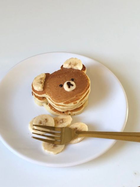 Bear Pancakes Aesthetic, How To Make Bear Pancakes, Cute Pancakes, Aesthetic Sweets, Bear Pancakes, Fruity Dessert, Dessert Aesthetic, Savory Dessert, Gourmet Sweets