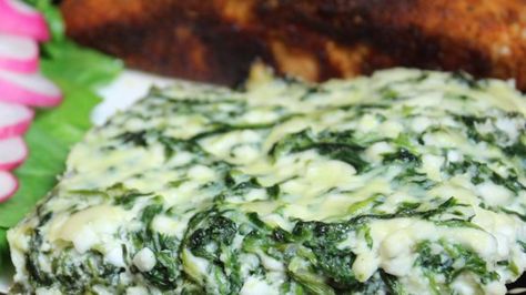 Just cottage cheese, Parmesan cheese, eggs, and spinach in this simple baked side dish with a pleasing flavor. Cottage Cheese Bake, Spinach Cottage Cheese, Cottage Cheese Bread Recipe, Eggs And Spinach, Spinach Souffle, Cottage Cheese Eggs, Spinach Bake, Cheese Bake, Cottage Cheese Recipes