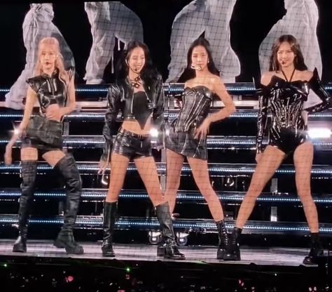 Blackpink Dr Visualization, Blackpink Black Outfit, Black Pink Stage Outfits, Blackpink Performance Outfits, Born Pink Outfits, Blackpink Stage Outfits, Blackpink Concert Outfit, Blackpink Coachella Outfits, Blackpink Stage