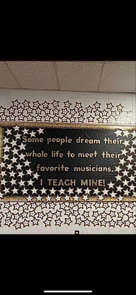 Music Bulletin Boards High School, Music Teacher Door Decoration, Music Class Bulletin Boards, Choir Teacher Aesthetic, Choir Classroom Decor, Elementary Music Classroom Decor, Music Room Bulletin Boards, Music Classroom Posters, Band Classroom