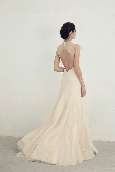 Deco Wedding Dress, Deco Dress, Minimalist Bride, Back Wedding Dress, A Wedding Dress, Vestidos Vintage, Wedding Dress Inspiration, Bridal Designs, Wedding Dresses Simple