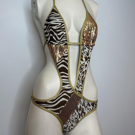 Look what I just found on Depop 🙌 https://depop.app.link/52cfZBydayb Monokini Swimsuit, Suit Ideas, Resort Beach, Monokini Swimsuits, Baby Phat, Swim Suits, Cute Swimsuits, Gold Sequin, Monokini