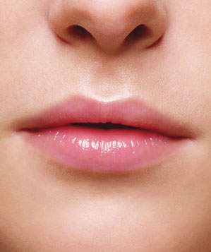 Lip Care Tips, Lip Scrub Homemade, Healthy Lips, Lip Exfoliator, Nose Shapes, Lip Shapes, Smooth Lips, Moisturizing Lip Balm, Soft Lips