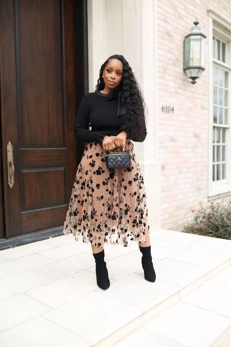 Amazon ootd! Midi skirt, black sweater, Amazon fashion, adorable outfit ideas, style tips #LTKSeasonal#LTKfit#LTKstyletip Church Outfit Ideas, Modesty Outfits, Church Fashion, Cute Modest Outfits, Winter Fashion Outfits Casual, Modesty Fashion, Vintage Wardrobe, Classy Work Outfits, Modest Wear