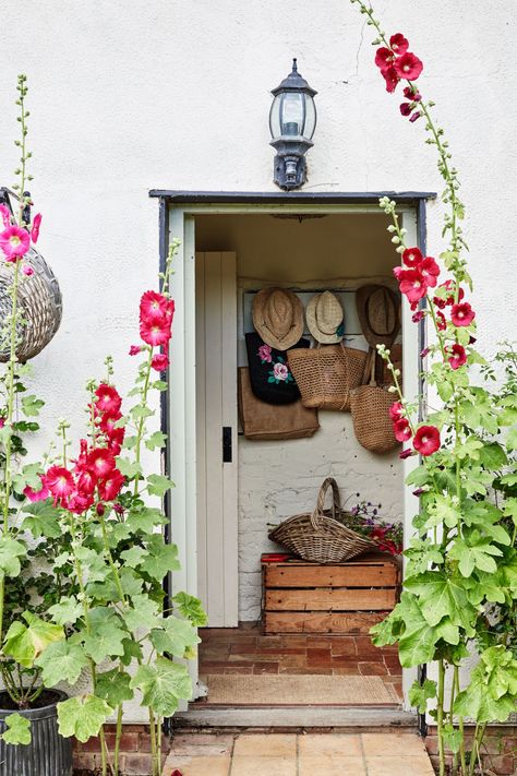 English Country Cottages, Country Cottage Interiors, Period Living, English Country Cottage, Inglenook Fireplace, Rural Living, Country Cottage Decor, English Cottage Style, English Cottage Garden