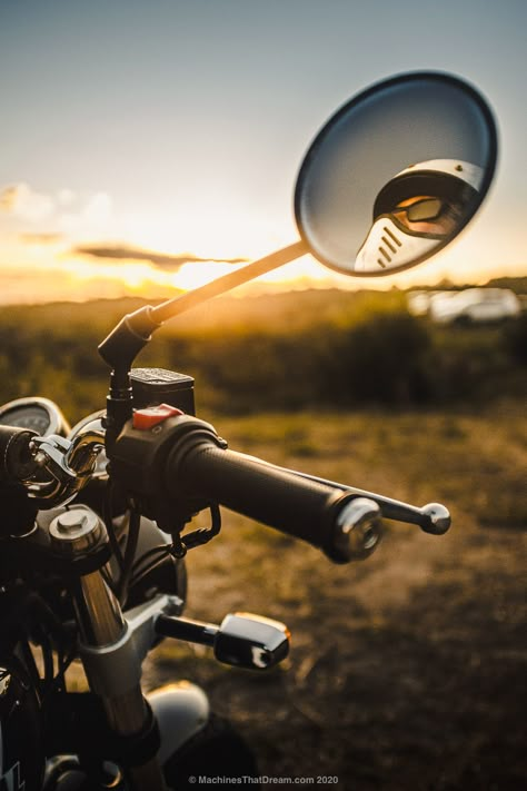 Motorcycle Portrait Photography, Motorcycle Photography Ideas, Car Aesthetic Photoshoot, Biker Photoshoot Men, Motorcycle Photography Male, Motorcycle Portrait, Motorcycle Photo Shoot, Nostalgia Photography, Motorbike Photos