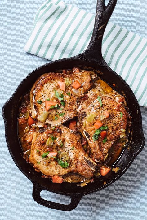 Rotel Ingredients, Cook Pork Chops, Best Pork Chop Recipe, Rotel Recipes, Skillet Pork Chops, Low Carb Pork, Pork Chop Dinner, Tomatoes Recipe, Lean Pork