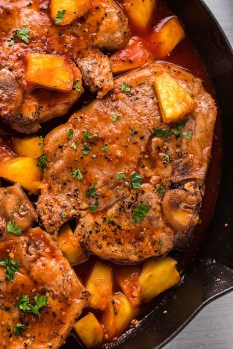 Sweet And Sour Pork Chops Easy, Sweet And Sour Pork Chops In Oven, Pork Chops With Pineapple, Sweet And Sour Pork Chops, Hawaiian Pork Chops, Pineapple Pork Chops, Oven Pork Chops, Sweet And Sour Recipes, Pork Steak Recipe