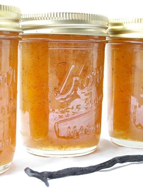 Lovely Delicious Vanilla Pear Jam - Flour On My Face Vanilla Jam, Pear Jam, Canning Jam, Canned Food Storage, Canning Tips, Pear Recipes, Jam And Jelly, Jelly Recipes, Meals In A Jar