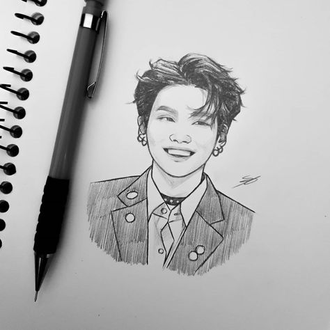 BTS SUGA by shooky_dough #btsanart #btsart #artworks #painting ♡˳BTS JK V JIMIN JHOPE SUGA JIN RM #bts #jk #v #jimin #jhope #suga #jin #rm ✧ Rm Pencil Sketch, Shooky Dough, Suga Drawing, Ponytail Drawing, Male Hairstyles, Drawing Hair, Bts Art, Rm Bts, Kpop Drawings