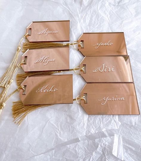 Acrylic Gift Tag Ideas, Acrylic Luggage Tag Wedding, Bachelorette Luggage Tags, Mirror Clothing, Personalized Brown Luggage Tag For Gift, Customizable Rectangular Luggage Tag For Gift, Tags Diy, Acrylic Blanks, Wedding Gift Tags