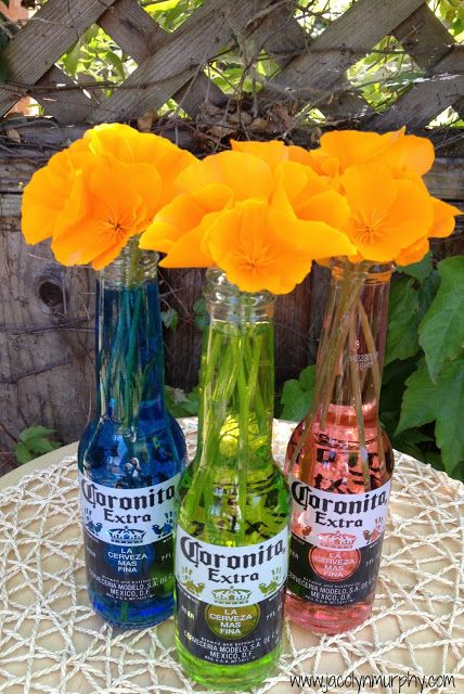 A super cute, affordable and recyclable #CincoDeMayo Centerpiece for your #Fiesta table! Taco Bar Wedding, Margaritaville Party, Party Ideas For Adults, Decorate Wedding, Mexican Baby Shower, Mexican Birthday Parties, Fiesta Bridal Shower, Mexican Fiesta Party, Fiesta Birthday Party