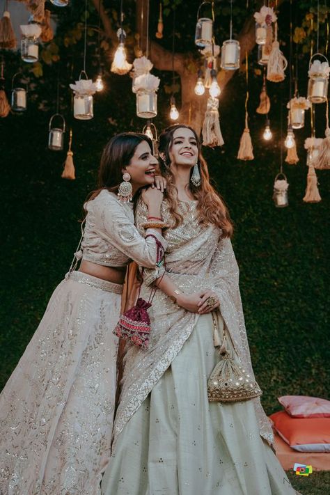 Lehenga Poses With Bestie, Sisters Photoshoot Poses Traditional, Lengha For Bride Sister, Brides Sister Indian Outfit, Marriage Poses, Bridesmaid Poses, Brides Sister, Bridesmaid Photoshoot, Sisters Photoshoot Poses