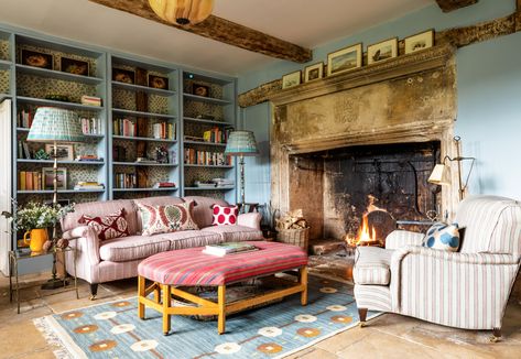 Contemporary White Kitchen, White Floorboards, Rustic Cottage Style, Farrow & Ball, Cotswolds Cottage, New Architecture, Edwardian House, Contemporary Cabinets, Simple Room