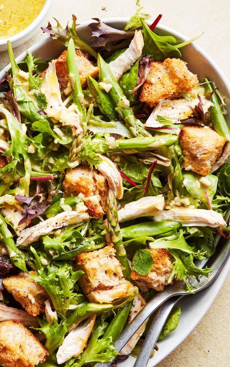 Spring chicken panzanella salad Panzanella Salad Recipe, Spring Recipes Dinner, Spring Meals, Panzanella Salad, Leftover Rotisserie Chicken, Spring Chicken, Favorite Chicken, Greek Chicken, Rotisserie Chicken