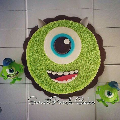 Mike wazowski cake Mike Wazowski Cake, Sergio Roberto, Diy Kids Birthday Party, Monster Inc Cakes, Monsters Inc Baby Shower, Tiffany Cakes, Mike From Monsters Inc, Monster Inc Birthday, Bday Party Kids