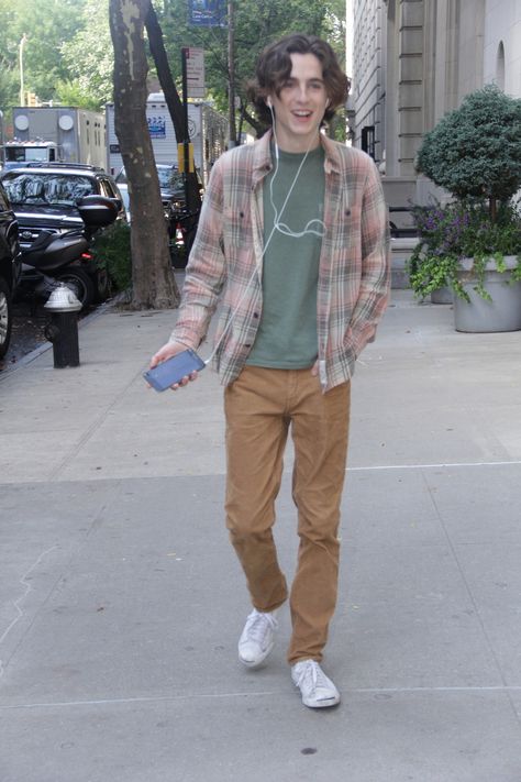 Timmy T, Streetwear Men Outfits, Timothee Chalamet, Canterbury, Grunge Outfits, Aesthetic Outfits, Fitness Inspo, Wearing Dress, Follow For More