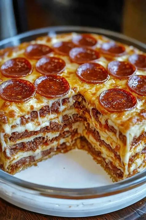 Recipes With Pizza Rolls, Pepperoni Pizza Bake, Pizza Hut Priazzo, Pizza Layer Cake, Pepperoni Dinner Ideas, Pepperoni Pizza Layer Cake, Halo Pizza Oven Recipes, Springform Pan Recipes Dinners, Cake That Looks Like Pizza