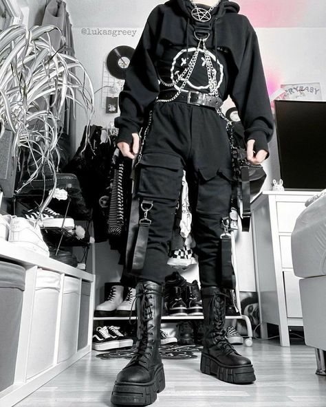 Masc Emo Outfits 2000s, Punk Techwear, Male Goth Outfits, Emo Boy Style, Warcore Outfits, Goth Poses, Emo Outfits For Guys, Goth Boy Outfits, Punk Fashion Male