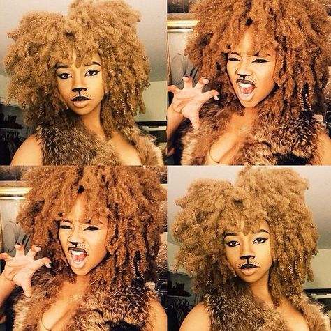 Halloween idea Afro Costume Halloween, Scar Halloween Costume, Lion Costume Women, Cowardly Lion Costume, Lion Costume Diy, Lion Makeup, Fox Hair Dye, Lion Halloween Costume, Blonde Weave