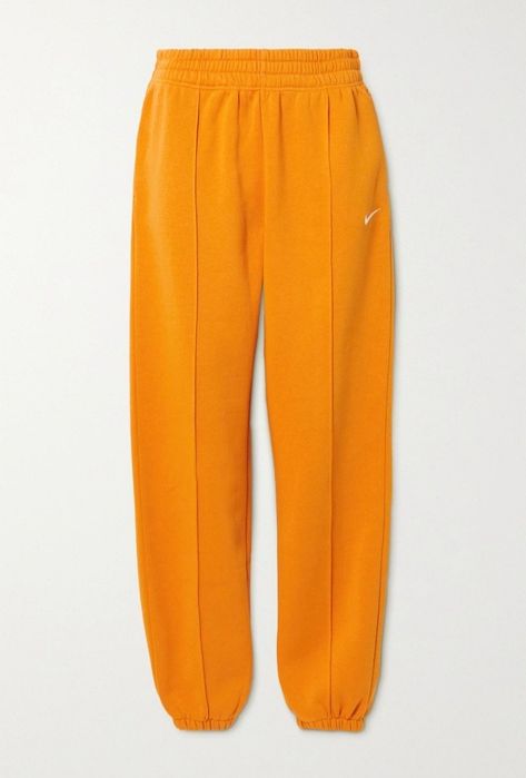 Track Pants Nike, Orange Sweatpants, Orange Joggers, Streetwear Tshirt Design, Rave Fits, Everyday Casual Outfits, Nike Track Pants, Pants Nike, Fresh Sneakers