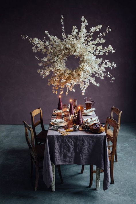 Zara Home Christmas, New Year Is Coming, Tafel Decor, Flower Installation, Floral Chandelier, Deco Boheme, Christmas Gathering, Party Table Decorations, Christmas Table Settings