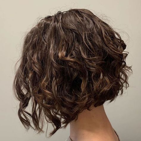 Pelo Bob Ondulado, Beach Wave Perm, Wave Perm, Short Permed Hair, Beach Wave, Short Curly Haircuts, Haircuts For Curly Hair, Short Wavy Hair, Curly Bob Hairstyles