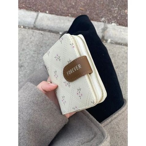 BOMO PU Leather Wallets for Women Flower Print Short Card Wallet Korean Style Fashion Casual Pretty Card Wallet Aesthetic, Wallets For Women Aesthetic, Cute Wallet Aesthetic, Mini Wallets For Women, Wallet Aesthetic, Wallet Ideas, Korean Fashion Shorts, Tas Branded, Aesthetic Designer