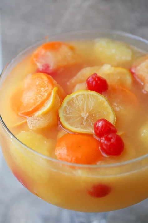 Easy Yellow Punch Recipes, Sunshine Punch Recipe, Frozen Punch Recipe Non Alcoholic, Fruit Punch Recipe Kids, Orange And Pineapple Juice, Slush Punch Recipes, Graduation Punch Recipes, Punch For A Crowd Nonalcoholic, Yellow Punch Recipe