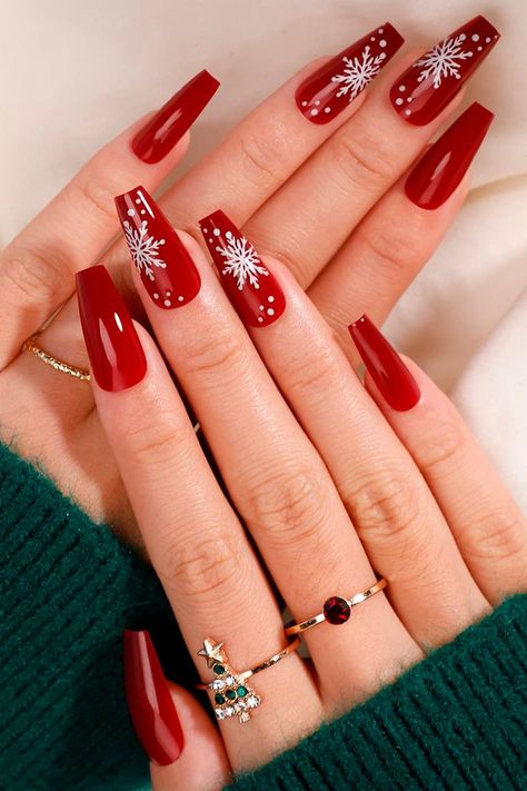 Long Coffin Red Christmas Press on Nails with White Snowflakes on Two Accent Nails Fail Nails, New Years Nail Designs, Red Christmas Nails, Festive Nail Art, Christmas Nails Easy, Cute Christmas Nails, Coffin Press On Nails, Christmas Nails Acrylic, Festival Nails