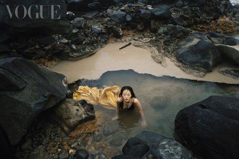 Peng Chang in 'Heat Wave' by Zhong Lin, Vogue Taiwan January 2022 — Anne of Carversville Peng Chang, Taiwan Fashion, Vogue Taiwan, Vogue China, Vogue Covers, Mermaid Princess, Environmental Issues, Vogue Magazine, Editorial Fashion