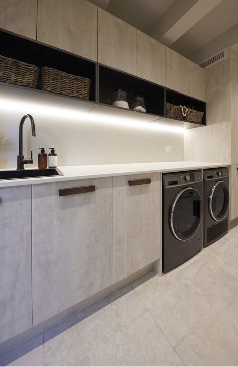 Contemporary Utility Room, Penthouse Laundry Room, Laundry Industrial Style, Laundry Contemporary, Modern Australian Laundry, Japandi House, Laundry Room Inspiration, Japandi Style, Complete Bathrooms