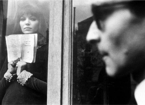 Anna Karina and Jean-Luc Godard on the set of Alphaville, 1965. French New Wave, Jeanne Moreau, Fritz Lang, Anna Karina, Faye Dunaway, Jean Luc Godard, Septième Art, Romy Schneider, French Films