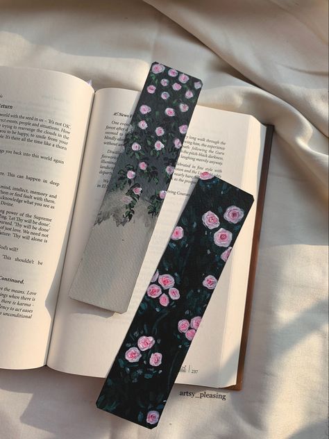 Floral prints rose bookmark rose artistry floral bookmarks handmade bookmarks aesthetic painting bookmarks roses art Bookmarks Handmade Flower, Bookmark Ideas Simple, Simple Bookmark Ideas, Anime Bookmarks Ideas, Unique Bookmarks Handmade, Bookmarks Handmade Aesthetic, Simple Bookmarks, Anime Bookmarks, Pretty Bookmarks