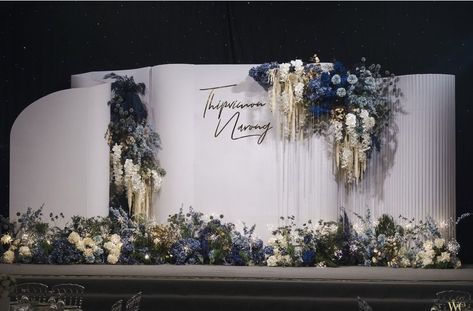 Navy Blue Wedding Backdrop, Navy Gold Wedding, Engagement Themes, Diy Wedding Programs, Night Wedding Decor, Wedding Stage Backdrop, Reception Backdrop, Wedding Reception Backdrop, Wedding Stage Design