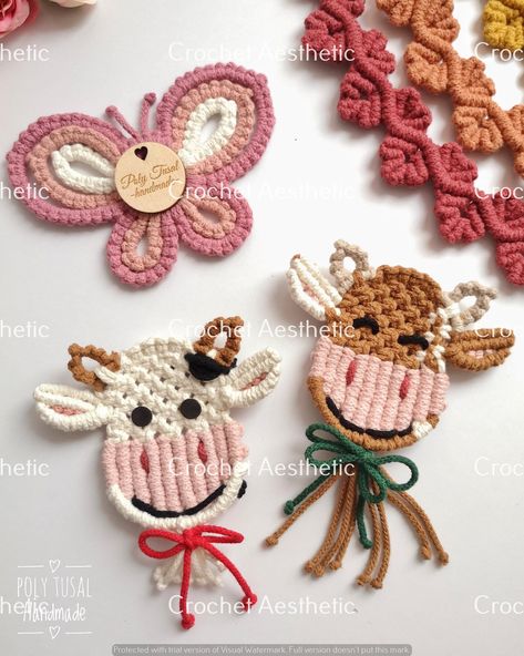 Level Up Your Walls: Statement Crochet & Macrame Wall Art Macrame Cow, Macrame Animals, Simpul Makrame, Macrame Designs, Art Macramé, Pola Macrame, Crochet Wall Hanging, Macrame Baby, Crochet Macrame