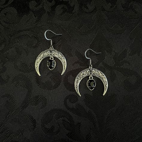 Lunar Goddess, Crystals Earrings, Moon Earrings, Black Glass, Bridal Earrings, Crescent Moon, Jet Black, Bridal Wedding, Black Onyx